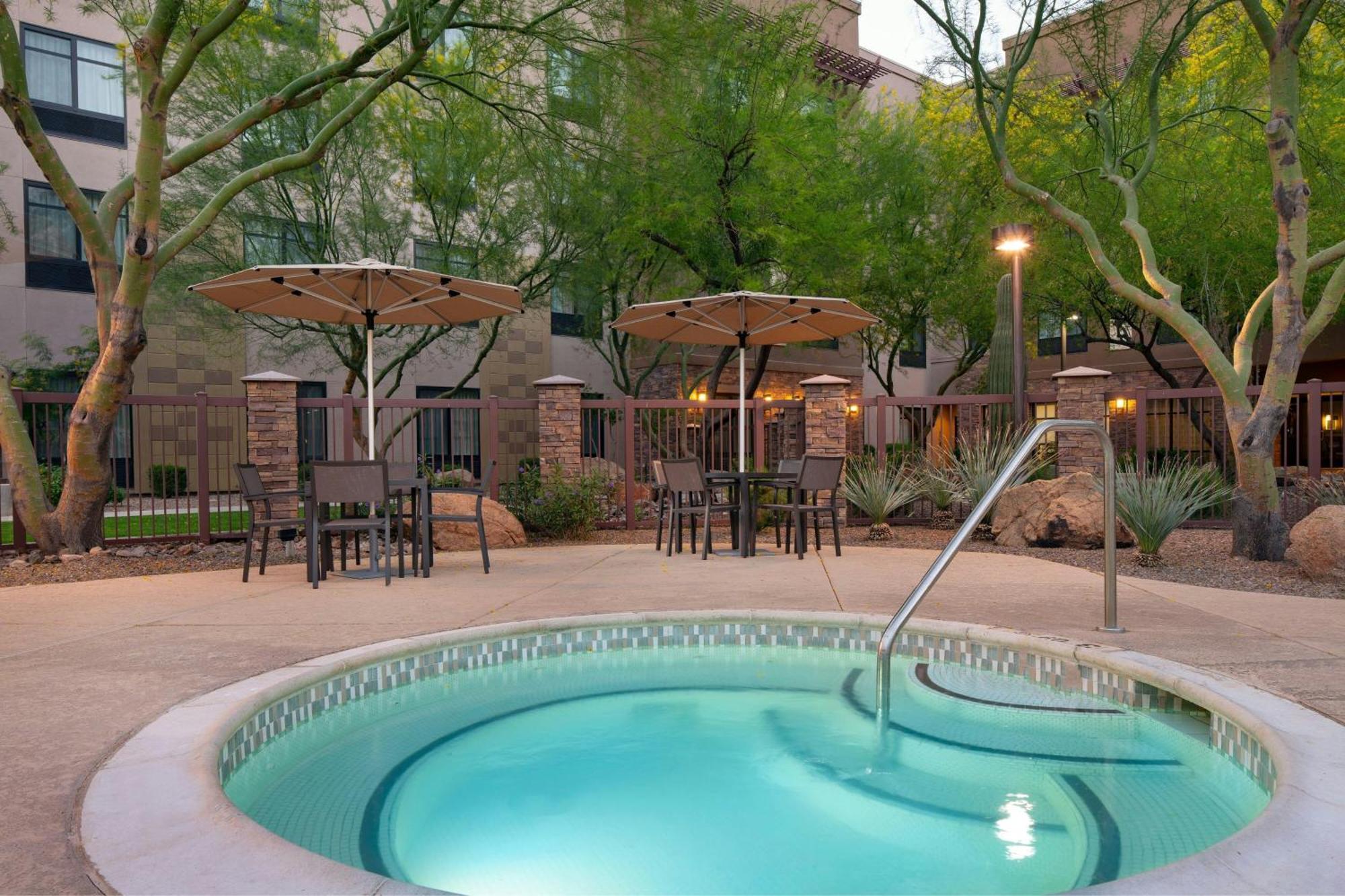 Courtyard By Marriott Scottsdale Salt River מראה חיצוני תמונה